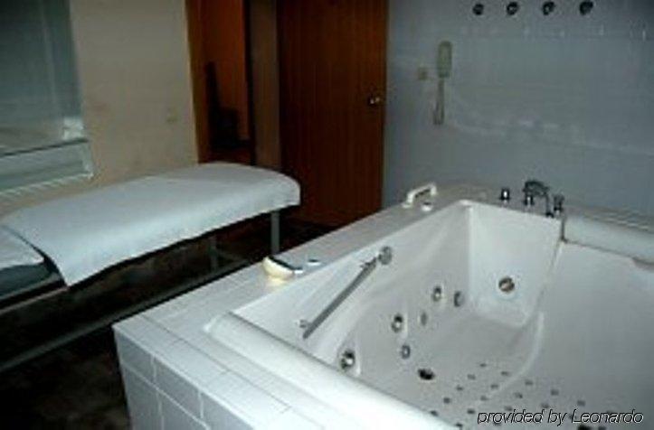 Elite Hotel Oradea Cameră foto